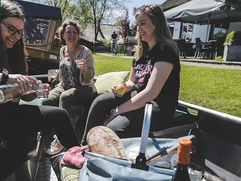 Sup board & shooting arrangement